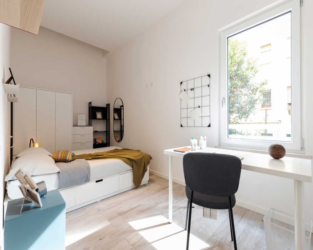 单间公寓 正在以 €920 的月租出租，其位于 Bologna, Via Virginia Marini