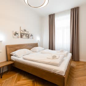 Appartement te huur voor € 2.800 per maand in Vienna, Brünner Straße
