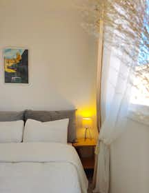 单间公寓 正在以 €1,000 的月租出租，其位于 Lloret de Mar, Carrer de la Ciutat de la Paz
