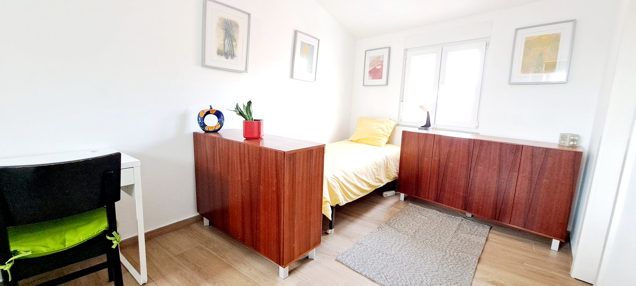 Rua das Eirinhas, Porto preview