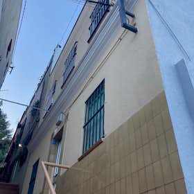 Chambre privée for rent for 350 € per month in Barcelona, Carrer de Sant Feliu de Codines