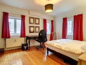 Lägenhet att hyra för 1 100 € i månaden i Brussels, Rue Philippe de Champagne