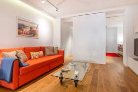 Apartment for rent for €3,525 per month in Madrid, Calle de Herreros de Tejada