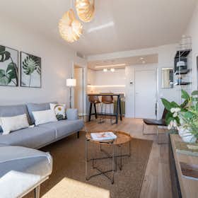 Apartment for rent for €3,250 per month in Madrid, Paseo de la Dirección