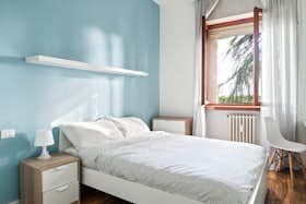 Private room for rent for €645 per month in Milan, Via Federico Tesio