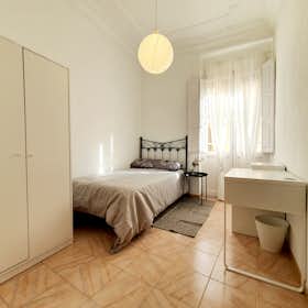 Mehrbettzimmer for rent for 450 € per month in Valencia, Carrer de l'Editor Manuel Aguilar