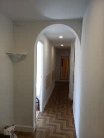 Private room for rent for €260 per month in Miranda de Ebro, Calle Fidel García