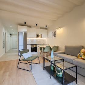 Apartment for rent for €1,550 per month in Barcelona, Carrer de Sant Antoni Abat