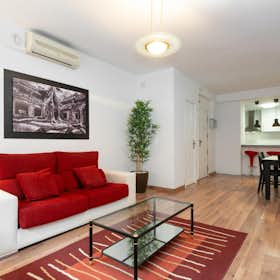 Apartment for rent for €2,095 per month in Barcelona, Travessera de les Corts