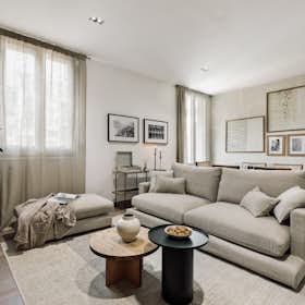 Apartment for rent for €4,256 per month in Barcelona, Carrer de Còrsega