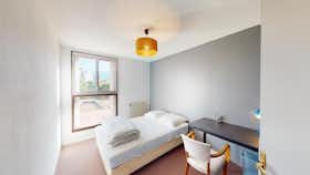 Pokój prywatny do wynajęcia za 361 € miesięcznie w mieście Grenoble, Allée de la Colline