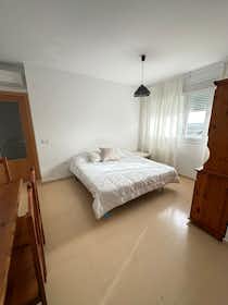 Private room for rent for €370 per month in Jerez de la Frontera, Calle César Vallejo