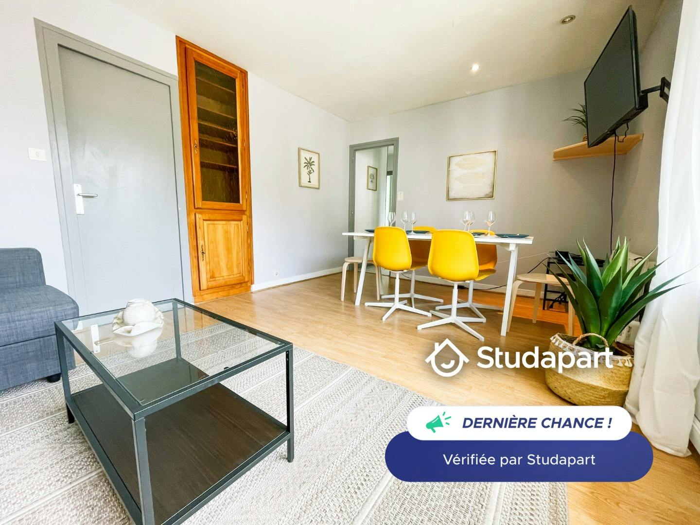 Apartment for rent on Place du Charmeyran, La Tronche - View 5