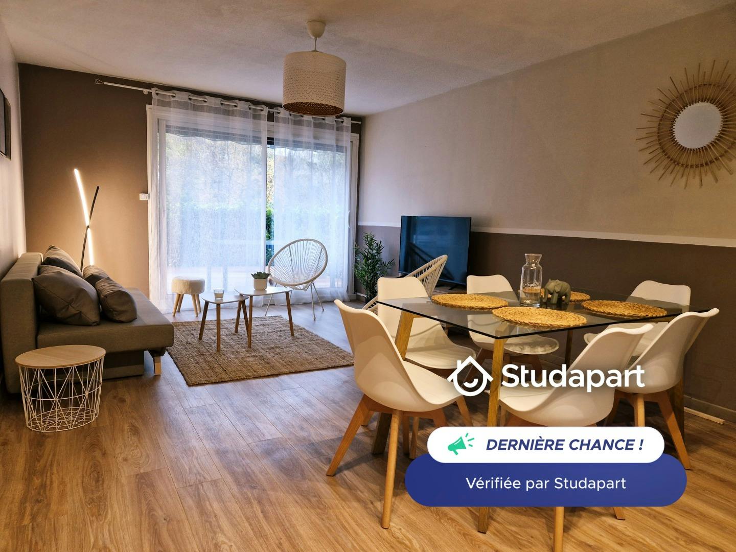 公寓 正在以 €1,495 的月租出租，其位于 Moirans, Chemin de la Violette