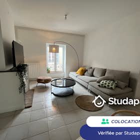 私人房间 for rent for €430 per month in Mâcon, Rue Joseph Dufour