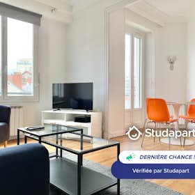 Apartment for rent for €1,155 per month in Grenoble, Rue Billerey