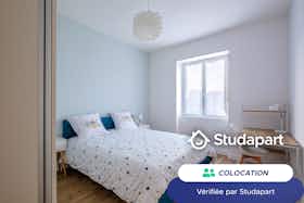 私人房间 正在以 €420 的月租出租，其位于 Belfort, Rue de Lille