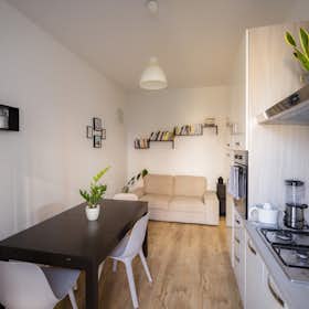 Apartment for rent for €1,200 per month in Milan, Via Bonaventura Zumbini