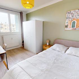 私人房间 for rent for €490 per month in Saint-Priest, Avenue Jean Jaurès