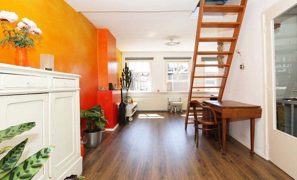 Apartment for rent for €2,545 per month in Amsterdam, Laurierstraat