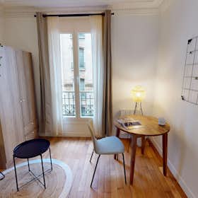 Private room for rent for €864 per month in Paris, Rue Chaligny