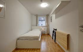 Private room for rent for €575 per month in Stuttgart, Aachener Straße