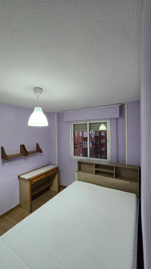 Private room in Avenida de Pablo Neruda, Madrid (1499757) room image 1