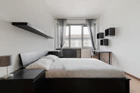 Habitación privada en alquiler por 635 € al mes en Milan, Via Ernesto Breda