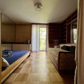 公寓 正在以 €843 的月租出租，其位于 Vienna, Pyrkergasse
