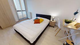 Private room for rent for €546 per month in Villeurbanne, Rue de la Baïsse