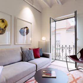 Apartment for rent for €4,750 per month in Madrid, Calle de Lagasca