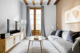 Apartment for rent for €1,901 per month in Barcelona, Carrer de la Lleona