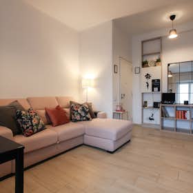Apartment for rent for €1,200 per month in Corsico, Via della Resistenza