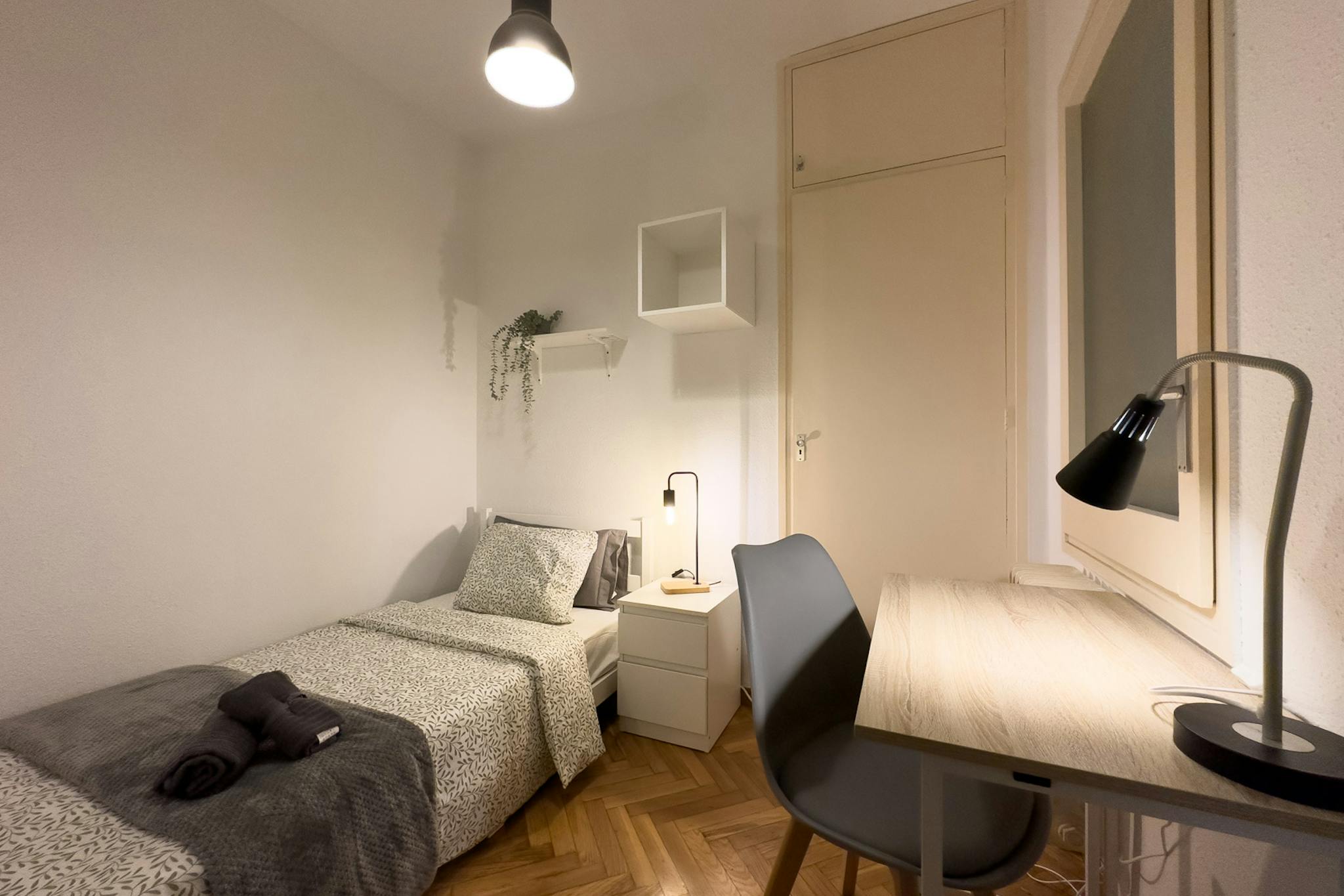 Carrer de Provença, Barcelona preview