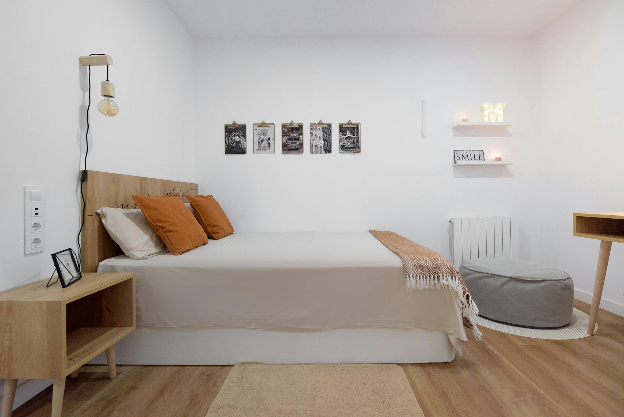 Carrer de Nàpols, Barcelona preview