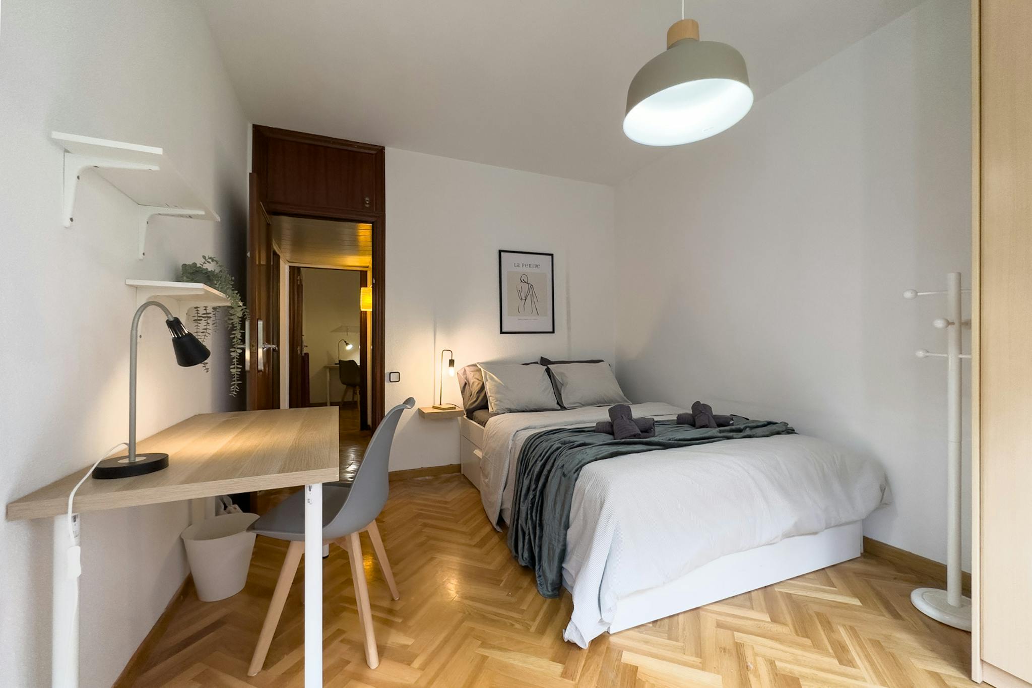 Carrer de Provença, Barcelona preview