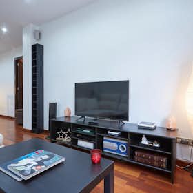 Apartment for rent for €1,895 per month in Barcelona, Carrer d'Ausiàs March