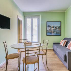 Apartment for rent for €1,500 per month in Milan, Via Giulio Tarra