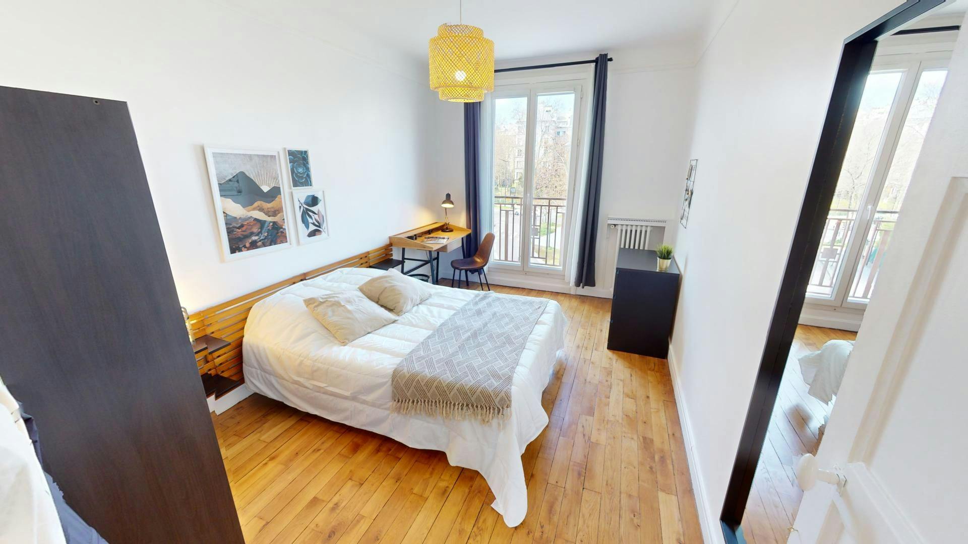 Private room for rent on Place de la Porte de Châtillon, Paris - Vue 5