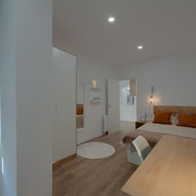 Private room for rent for €850 per month in Barcelona, Carrer de Nàpols