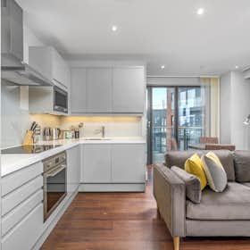 Apartamento en alquiler por 4300 GBP al mes en London, Silvocea Way