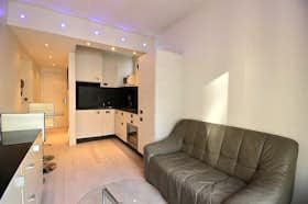 Appartement te huur voor € 1.874 per maand in Saint-Michel-sur-Orge, Rue Berlioz