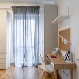 Private room for rent for €850 per month in Milan, Via Giancarlo Sismondi