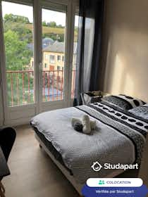 Privé kamer te huur voor € 395 per maand in Évreux, Rue Saint-Sauveur