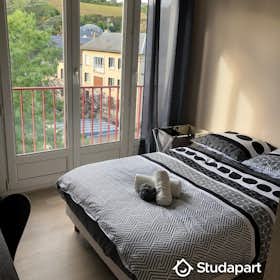 Private room for rent for €395 per month in Évreux, Rue Saint-Sauveur