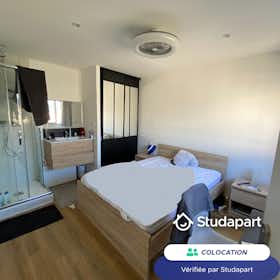 Private room for rent for €460 per month in Toulon, Chemin de la Barre