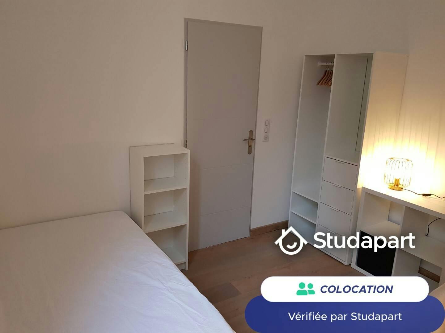 Private room for rent on Rue Nationale, Lille