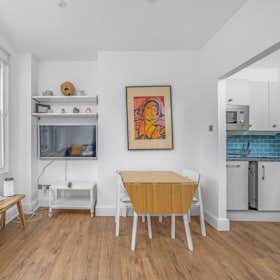 Apartment for rent for £15,000 per month in London, Hackney Road