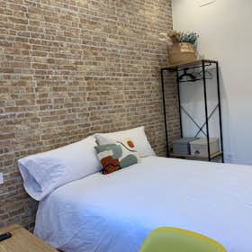Private room for rent for €670 per month in Valencia, Carrer de l'Arquitecte Alfaro