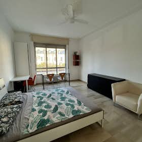 私人房间 正在以 €770 的月租出租，其位于 Sesto San Giovanni, Via Caduti sul Lavoro